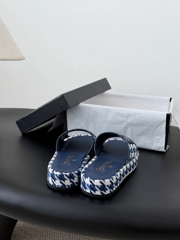 CC 26ss Chaussons Blanc Bleu Marine Peau de mouton Tressé 670368