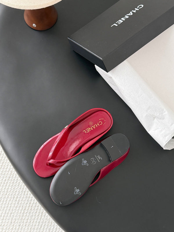 CC 26P Flip-Flops Burgundy Cowhide 700415