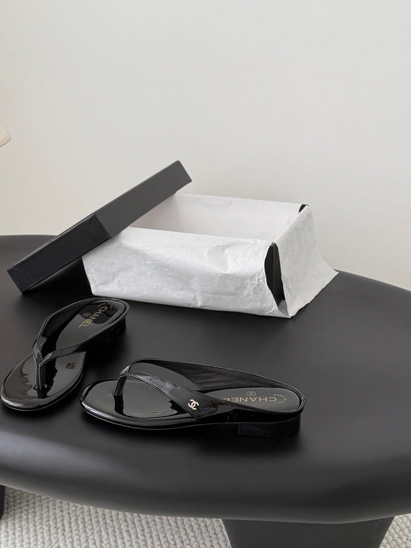 CC 26P Flip-Flops Black Cowhide 700416