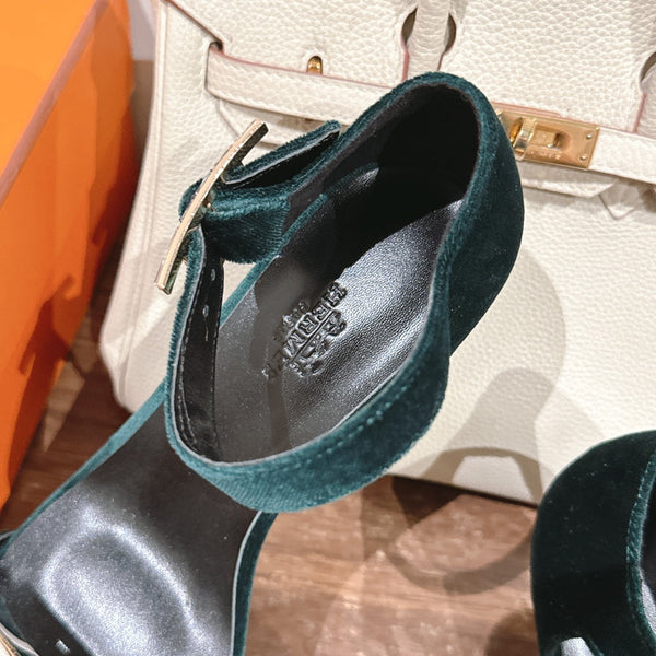 Sandali con fibbia HM in pelle di vitello color verde acqua 308163