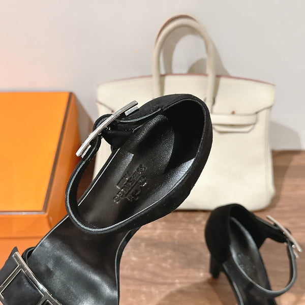 HM Buckle Sandals 10.5cm Black Calfskin 308180