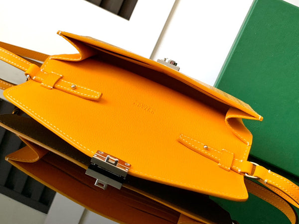 PORTAFOGLIO-BUSTA 21 IN TELA GOYARDINE GIALLA E PELLE DI VITELLO CHYPRE