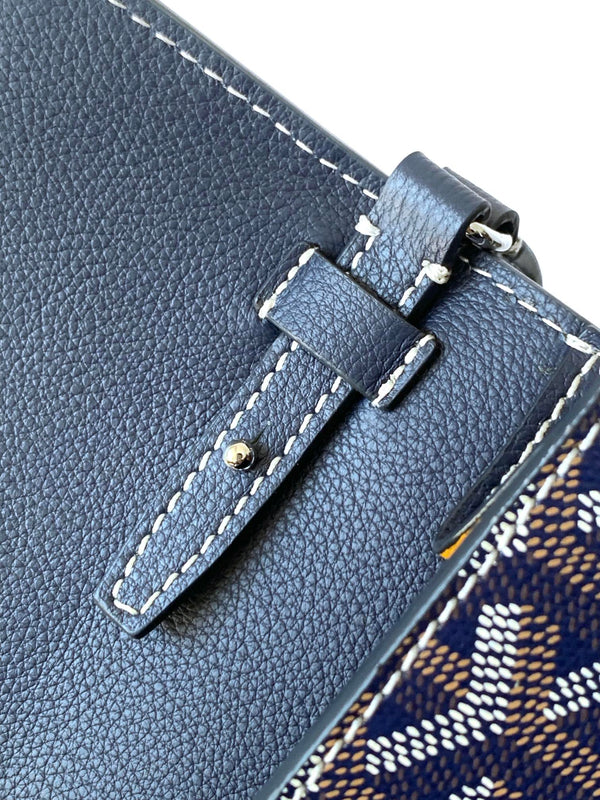 CHYPRE WALLET-POUCH 21 IN NAVY BLUE GOYARDINE CANVAS AND CALFSKIN