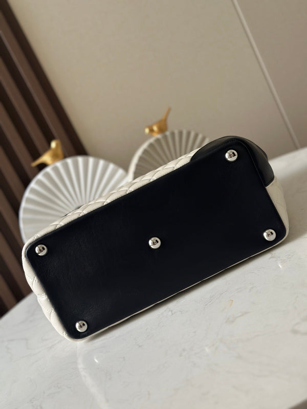 Sac cabas CC 25s Cambon Ligne 30cm en cuir de veau blanc et noir