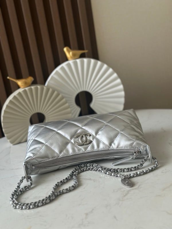 CC 26s Hobo Bag 26 In Silver Lambskin