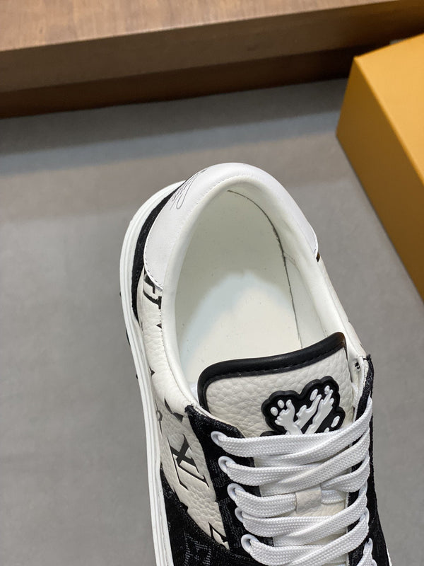 LV MONOGRAM BLACK AND WHITE SNEAKERS