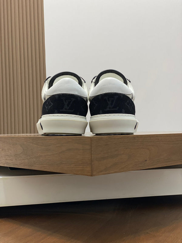 LV MONOGRAM BLACK AND WHITE SNEAKERS