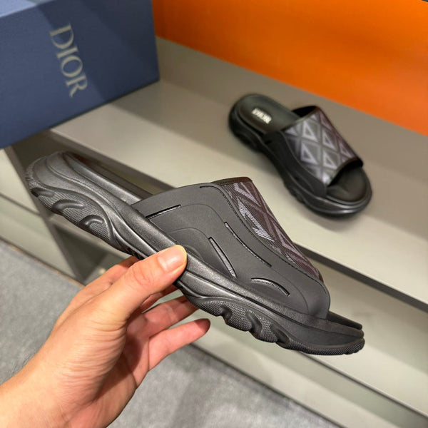 CD H-TOWN SANDAL BLACK AND THISTLE CALFSKIN