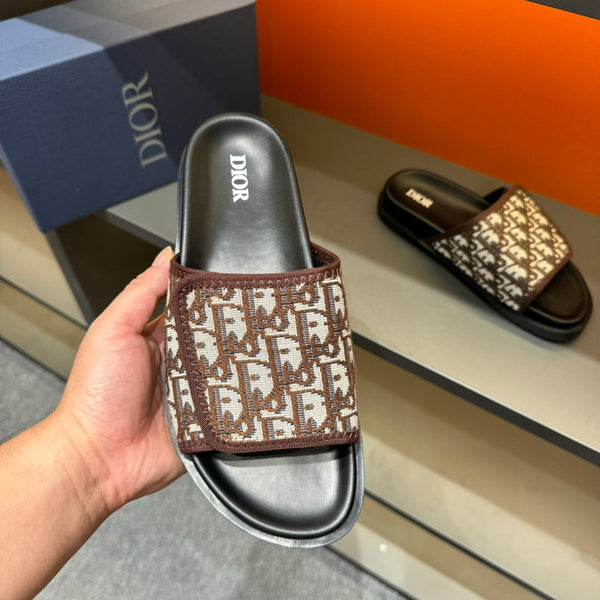 CD VELCRO STRAP SLIPPER RUSSET JACQUARD