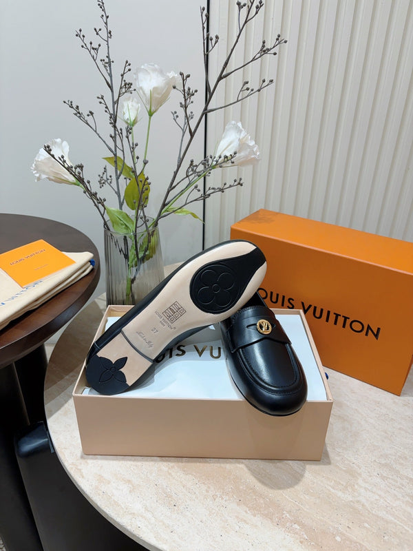 LV Soho Loafers Plain Black Calfskin