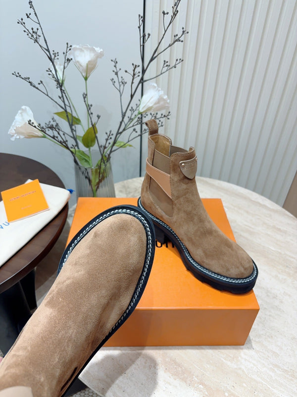 LV Beaubourg Ankle Boot Matte Brown Suede