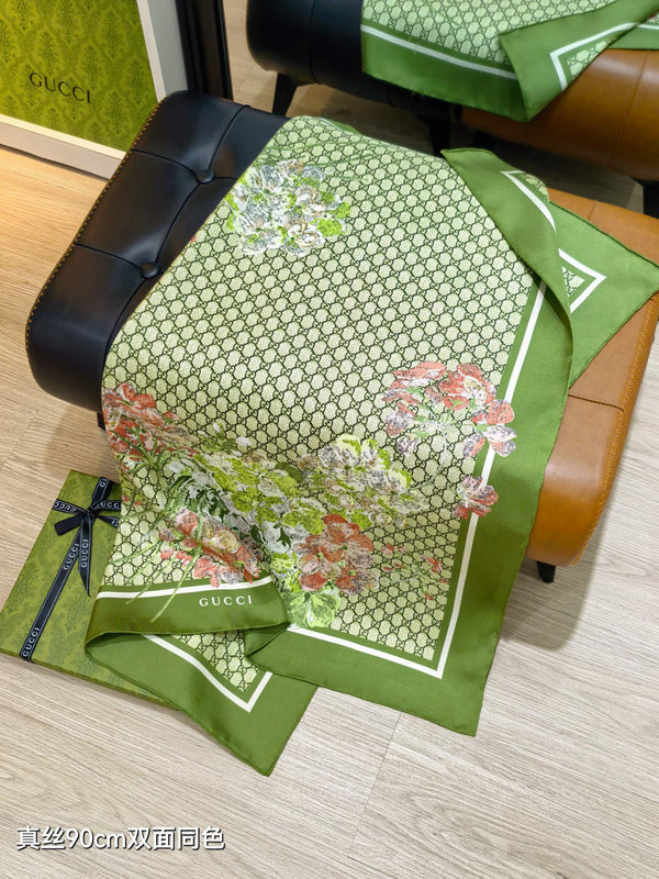GG Double-Sided Floral 90x90cm Green Colorful Twill Silk 194447