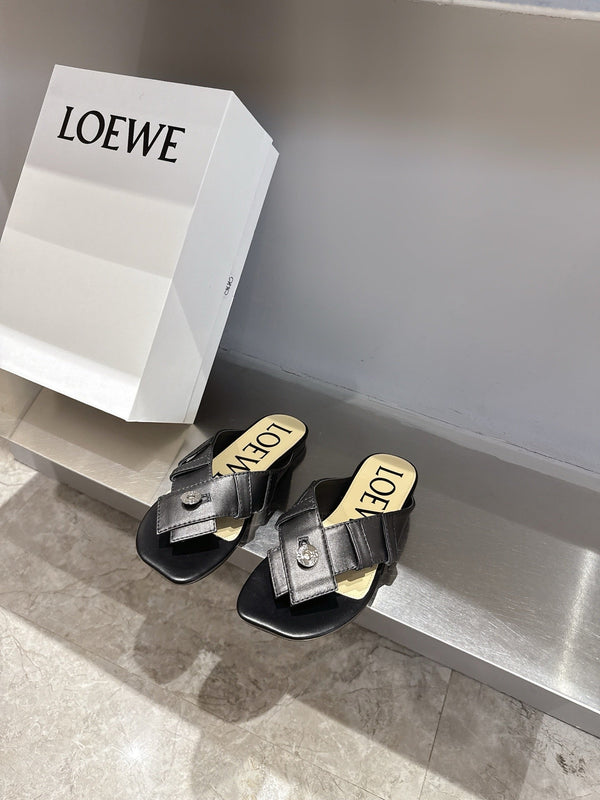 Loewe 25 Toy Panta Toe Thong Black Sheepskin
