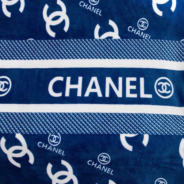 FLOWER BLANKET IN COBALT BLUE MIX WHITE MILK VELVET 142843