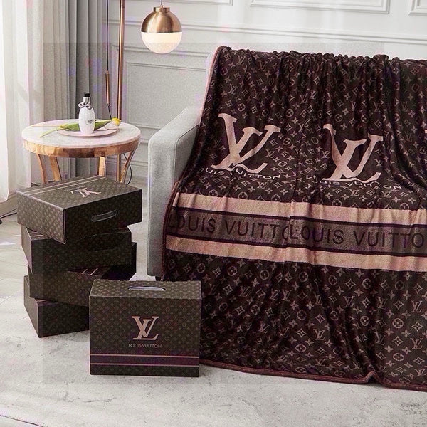 BLANKET IN CHOCOLATE BROWN MONOGRAM LAMB FUR 423068