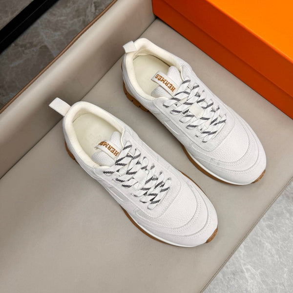 Sneaker da uomo HM in pelle di vitello scamosciata bianca 602056