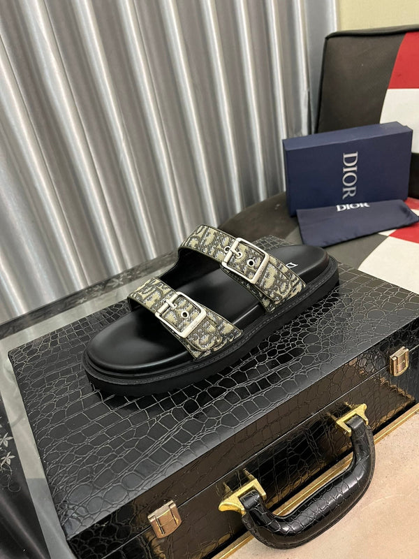 CD AQUA BUCKLE SANDAL BLACK AND SAGE JACQUARD