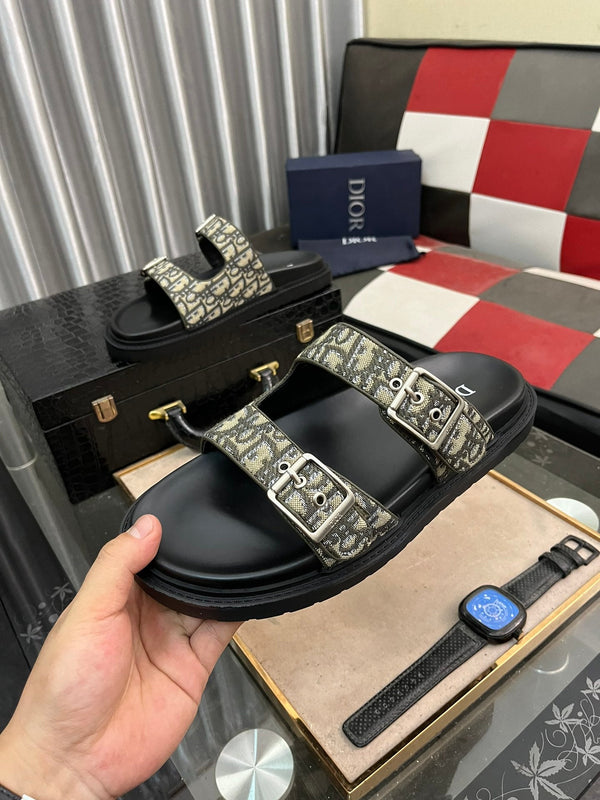 CD AQUA BUCKLE SANDAL BLACK AND SAGE JACQUARD