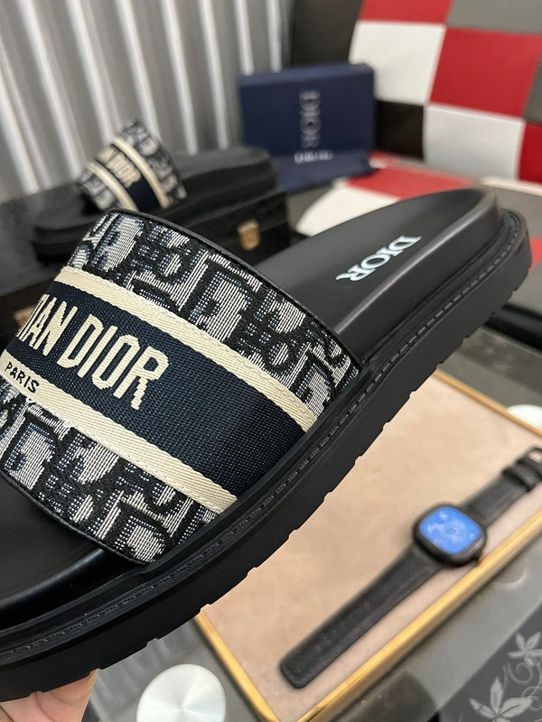 CD SLIDE LETTER SLIPPER BLACK AND GRAY CALFSKIN