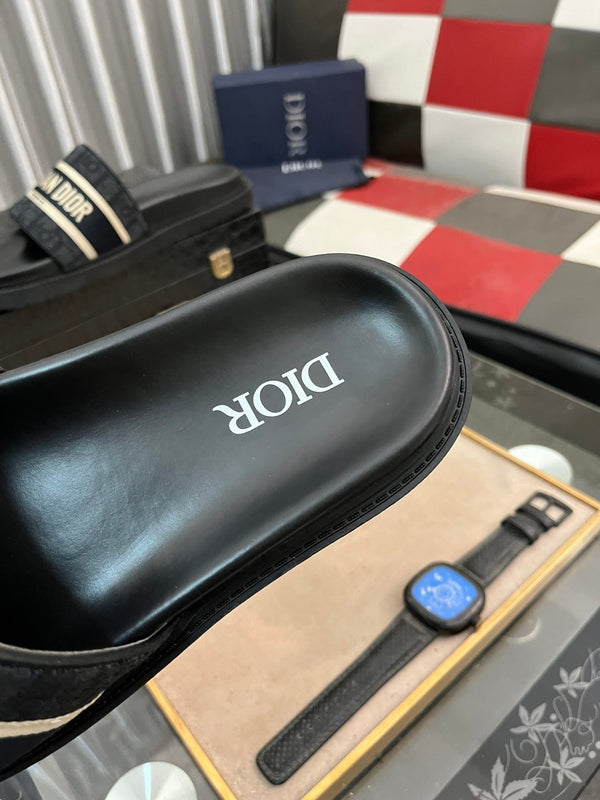 CD SLIDE LETTER SLIPPER BLACK CALFSKIN