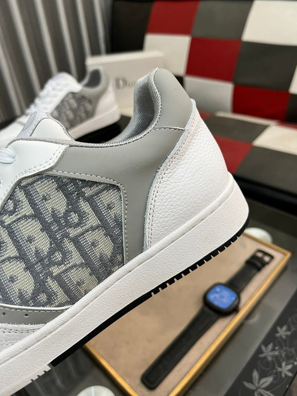 CD B27 LOW-TOP SNEAKER WHITE AND GRAY CALFSKIN