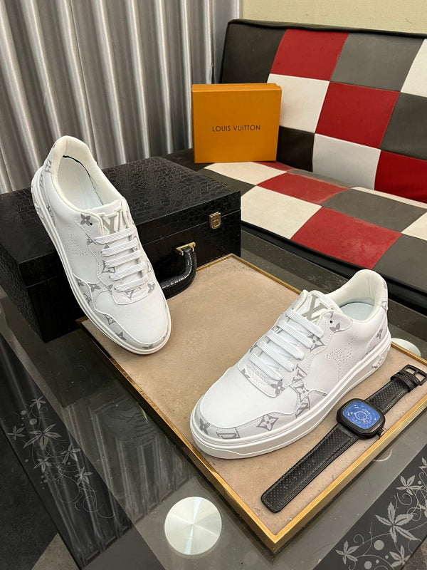 LV CLASSIC TRAINER SHOES IN WHITE MONOGRAM CALFKSIN AND SUEDE
