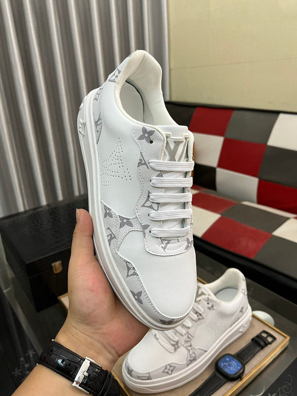 LV CLASSIC TRAINER SHOES IN WHITE MONOGRAM CALFKSIN AND SUEDE