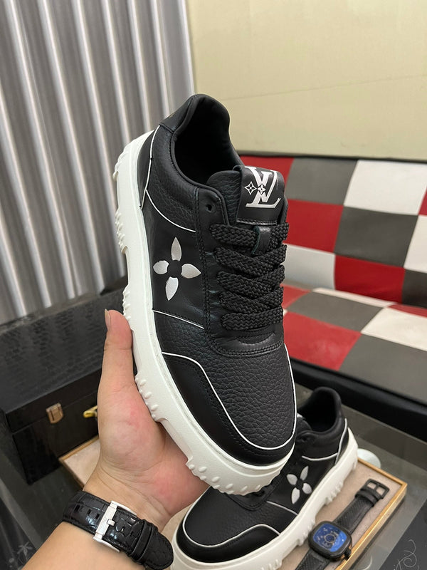 LV SNEAKER BLACK MONOGRAM CALFSKIN