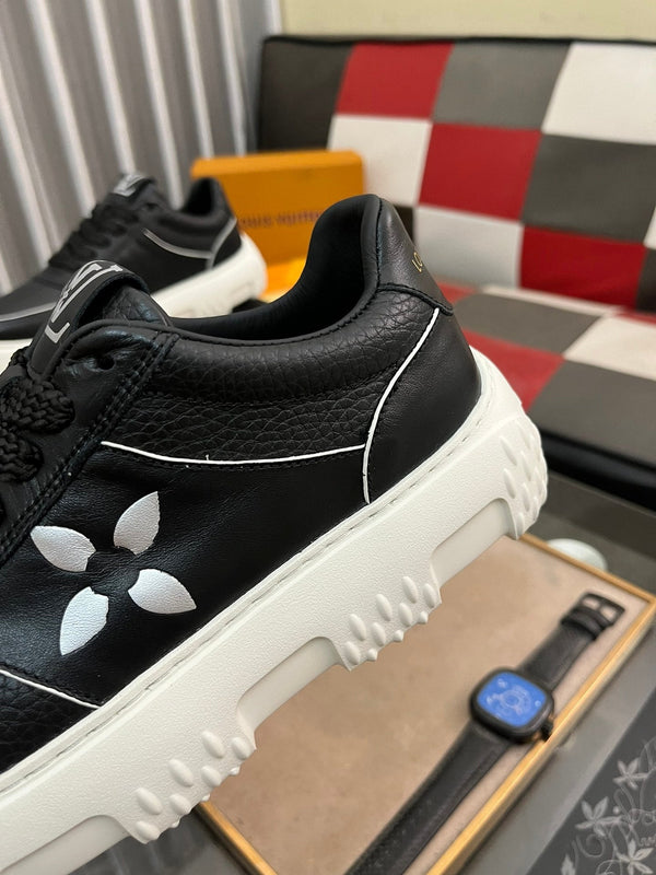 LV SNEAKER BLACK MONOGRAM CALFSKIN