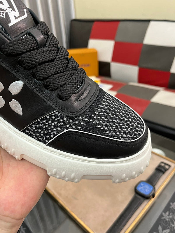 LV SNEAKER IN BLACK MONOGRAM CALFSKIN AND DENIM