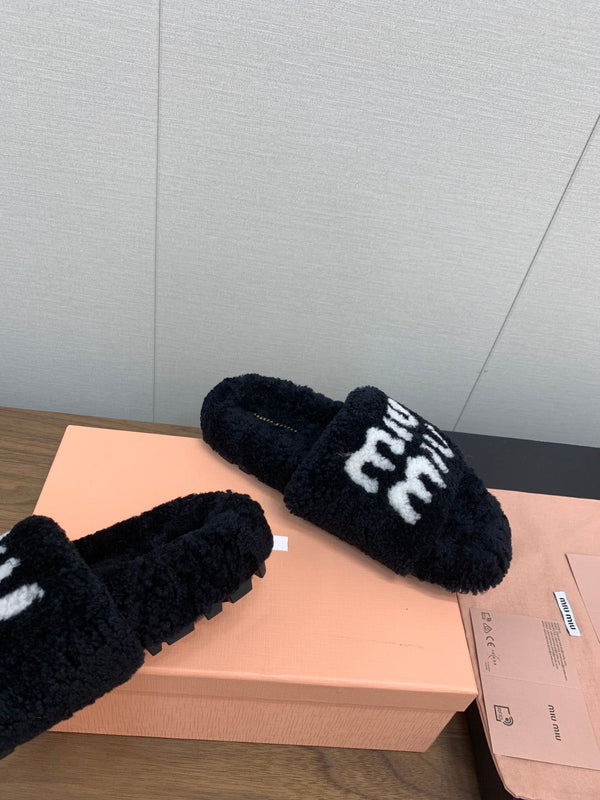 Miu slippers Black With White Text Pure Wool