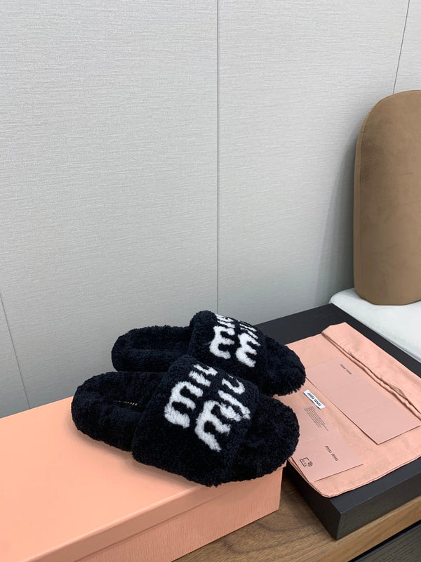 Miu slippers Black With White Text Pure Wool