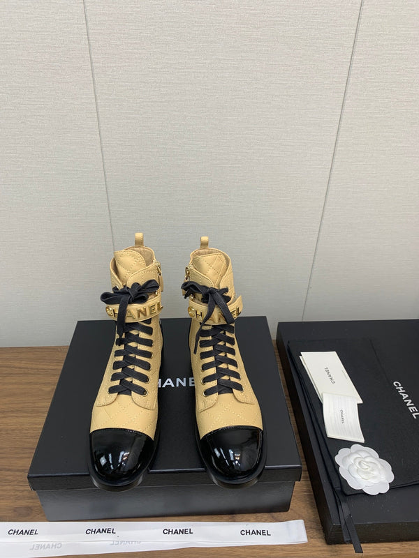 CC Short Boots Beige Cowhide