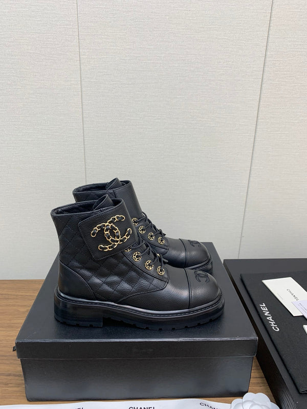 CC Ankle Boots Black Quilted Cowhide