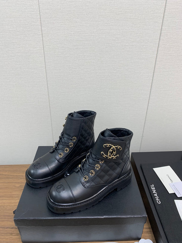 CC Ankle Boots Black Quilted Cowhide