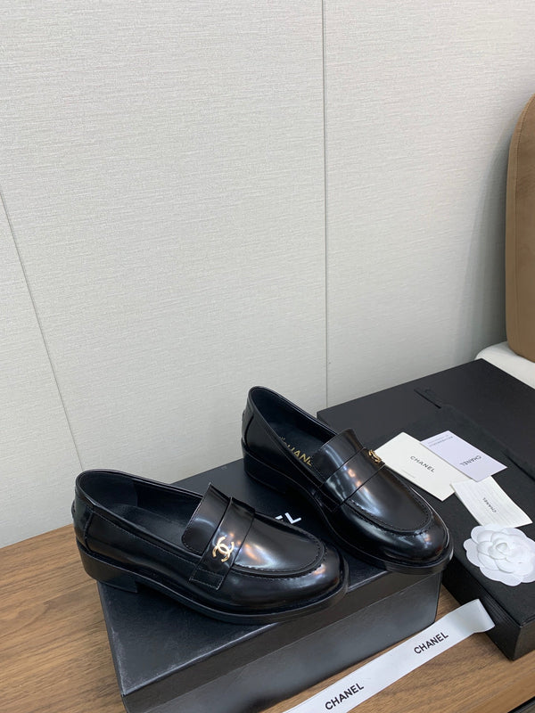 CC Loafers 25mm Glossy Black Lambskin