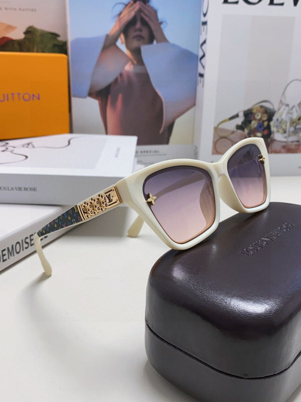 SQUARE SUNGLASSES 581359 IN IVORY ACETATE EMBOSSED MONOGRAM LOGO