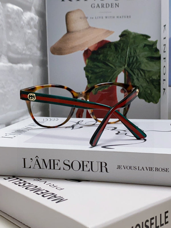 OCCHIALI DA SOLE CON MONTATURA A FARFALLA 570220 IN ACETATO