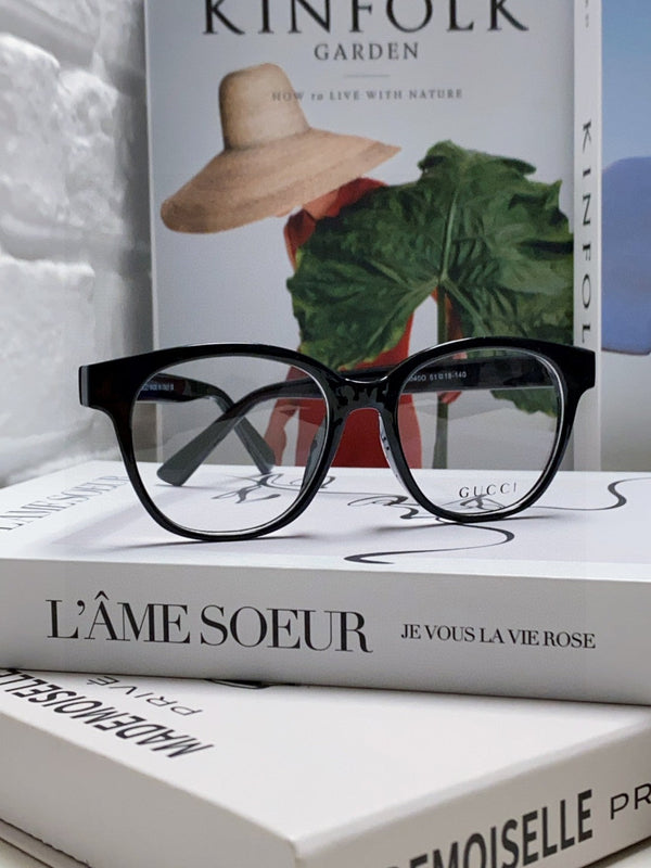 OCCHIALI DA SOLE CON MONTATURA A FARFALLA 570220 IN ACETATO