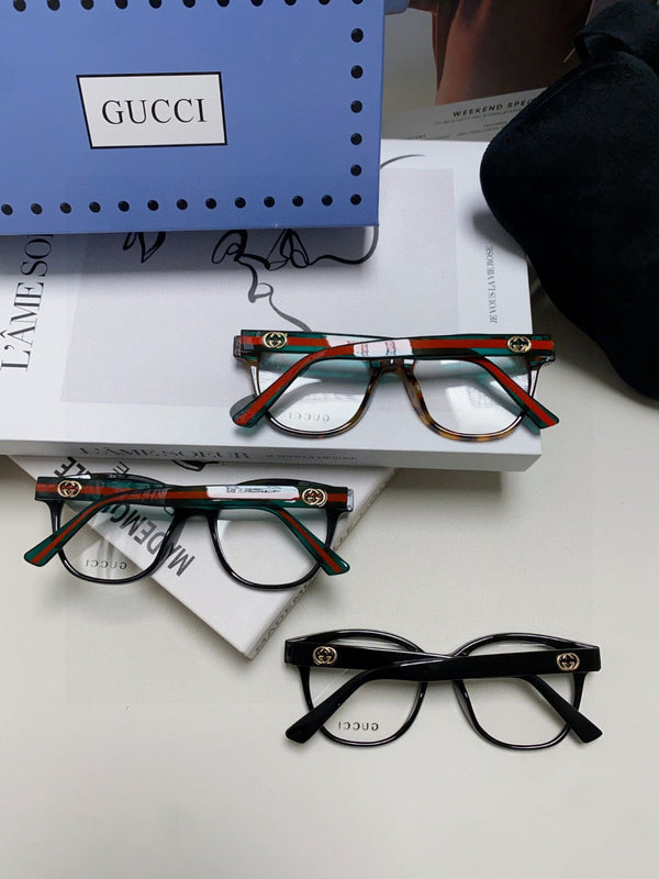 OCCHIALI DA SOLE CON MONTATURA A FARFALLA 570220 IN ACETATO