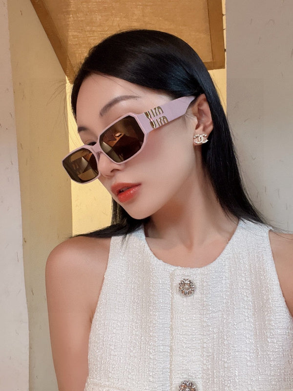 LUNETTES DE SOLEIL GLIMPSE 576817 EN ACÉTATE ROSE