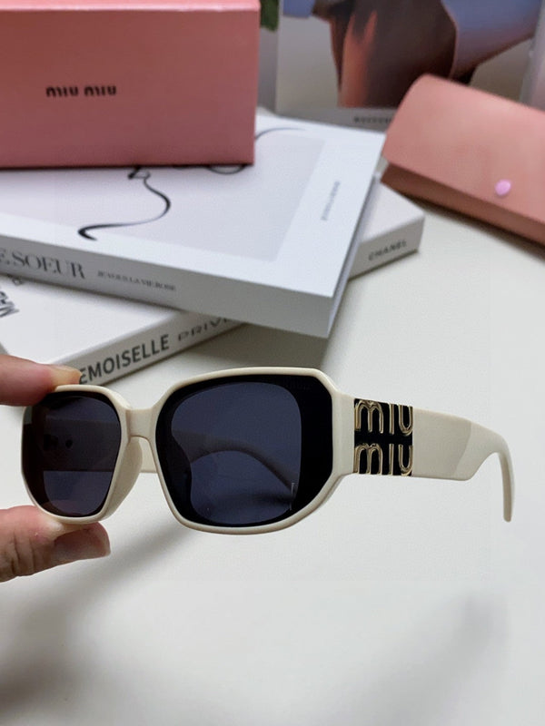 LUNETTES DE SOLEIL GLIMPSE 576819 EN ACÉTATE BLANC