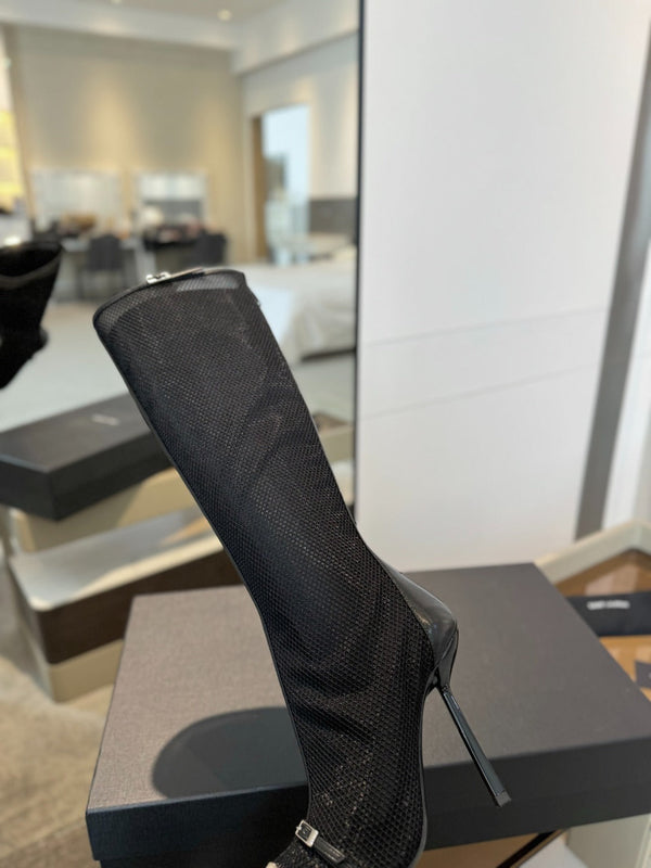 HIGH KNEE BOOTS IN BLACK MESH