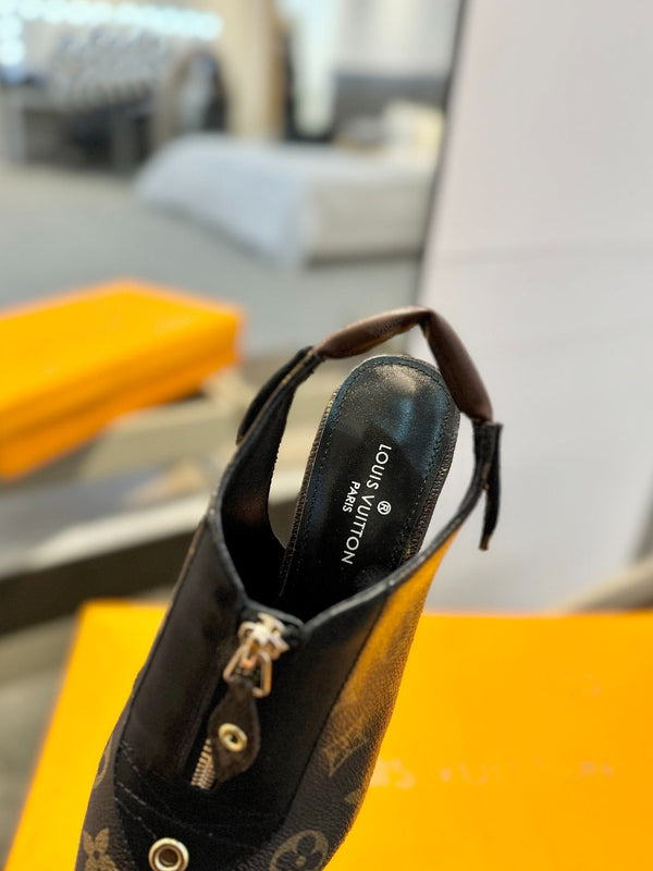 SANDALI ALLURE HIGH 4,5 CM IN PELLE DI VITELLO MONOGRAM MARRONE CIOCCOLATO