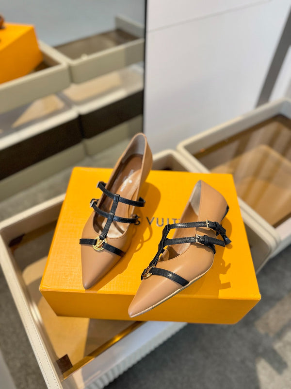 DÉCOLLETÉ ALTO 5 CM CON TRIPLO CINTURINO IN PELLE DI VITELLO MARRONE SIDRO E CINTURINO NERO