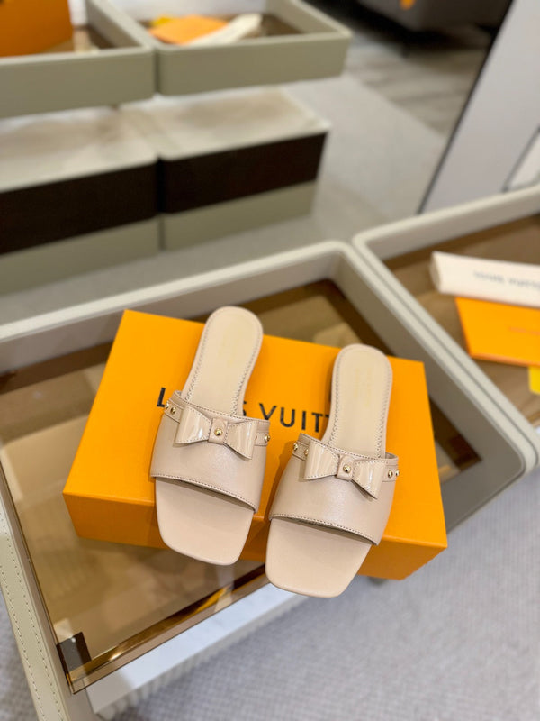 LV x TM 6AM Flat Mule Beige Sheepskin 241222