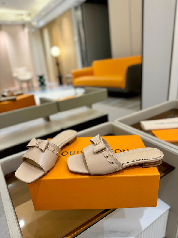 LV x TM 6AM Flat Mule Beige Sheepskin 241222