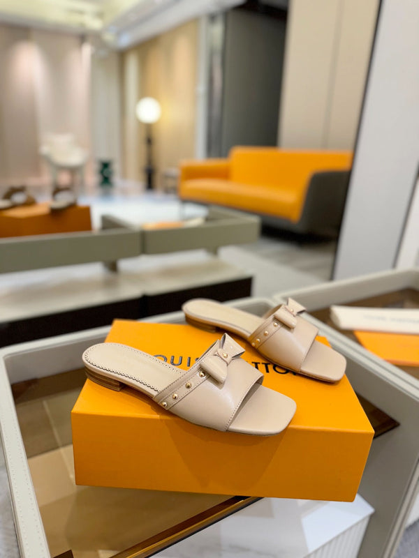 LV x TM 6AM Flat Mule Beige Sheepskin 241222