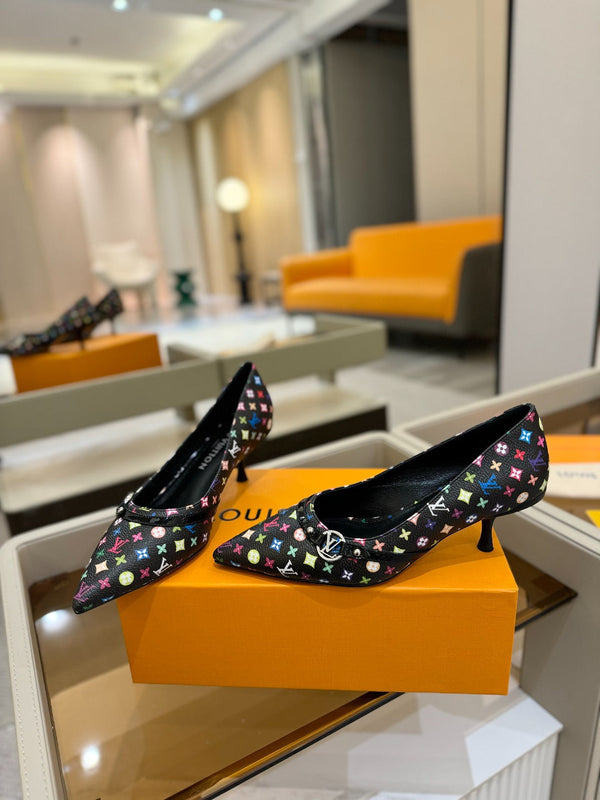 6AM 4cm Décolleté in tela monogramma nera e pelle verniciata 241194