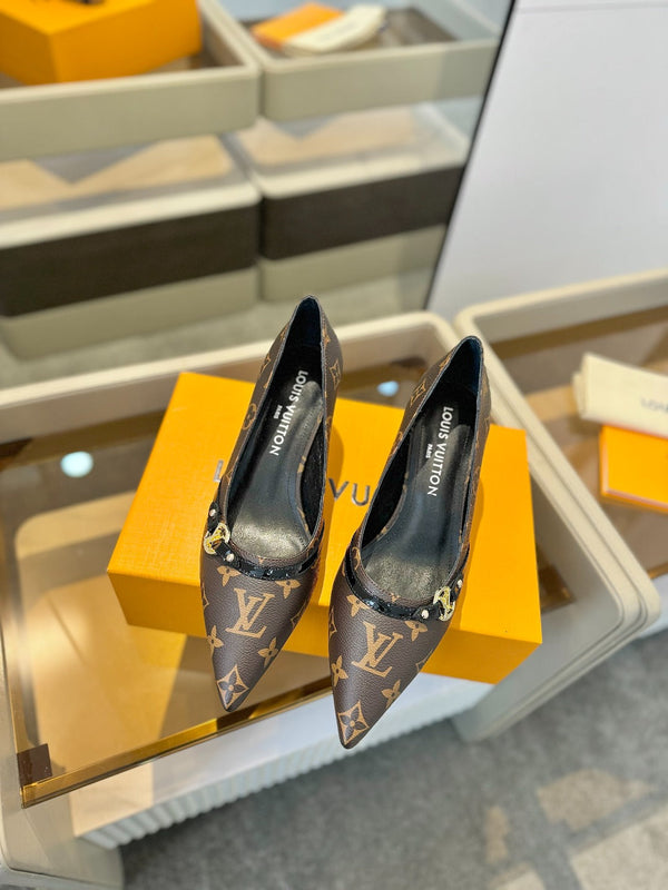 6AM 5,5 cm Scarpe con tacco in tela monogramma marrone e pelle verniciata 241203